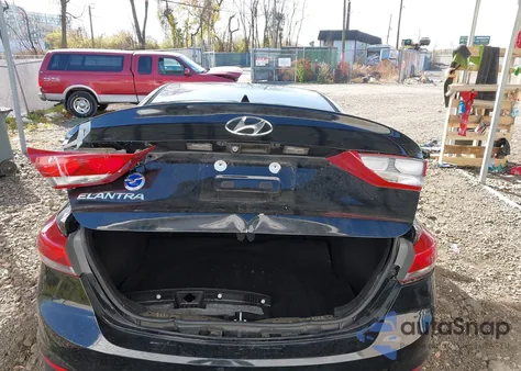 2018 Hyundai Elantra Value Edition из США, поврежденный, VIN 5NPD84LF4JH274100